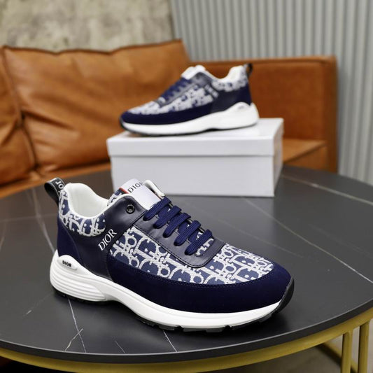 Premium Pattern Runner Sneakers